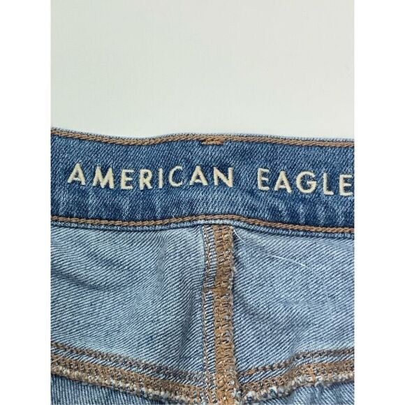 American Eagle Womens Distressed High-Rise Straight Jeans Light Wash Size 10 - Picture 9 of 11